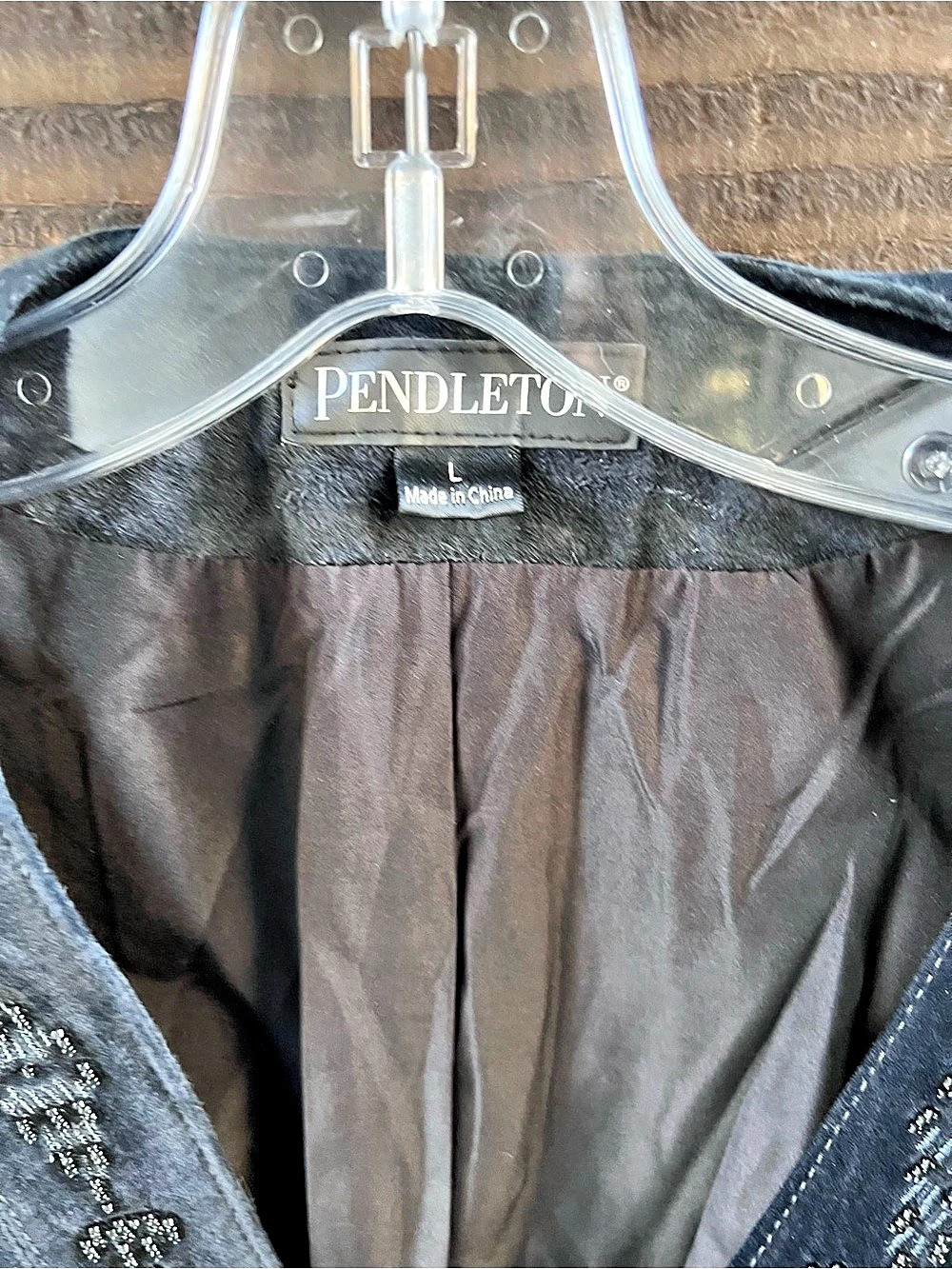 Pendleton 100% Leather 55Women’s Blue/Black Embroidered Vest - Picture 3 of 5